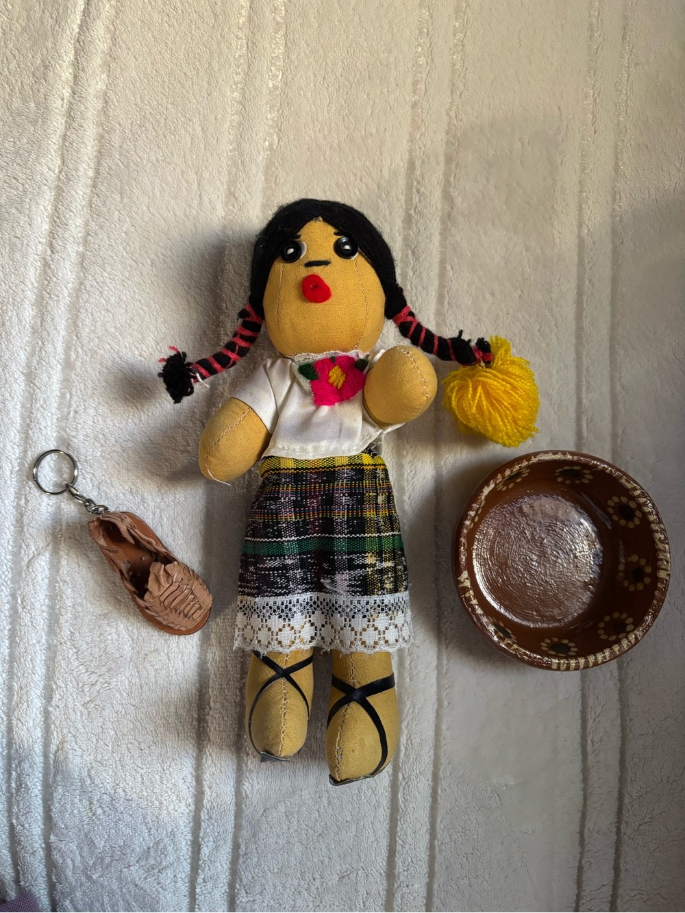 3 piece Mexican doll Handmade Mexican Cloth Doll w bowl and shoe keychain used